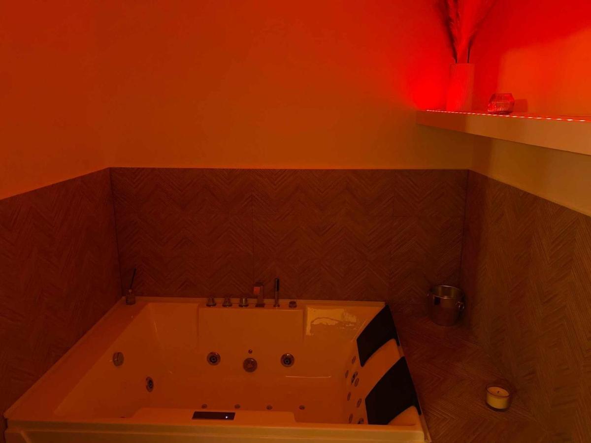 Zephir Apartments Brindisi Luaran gambar